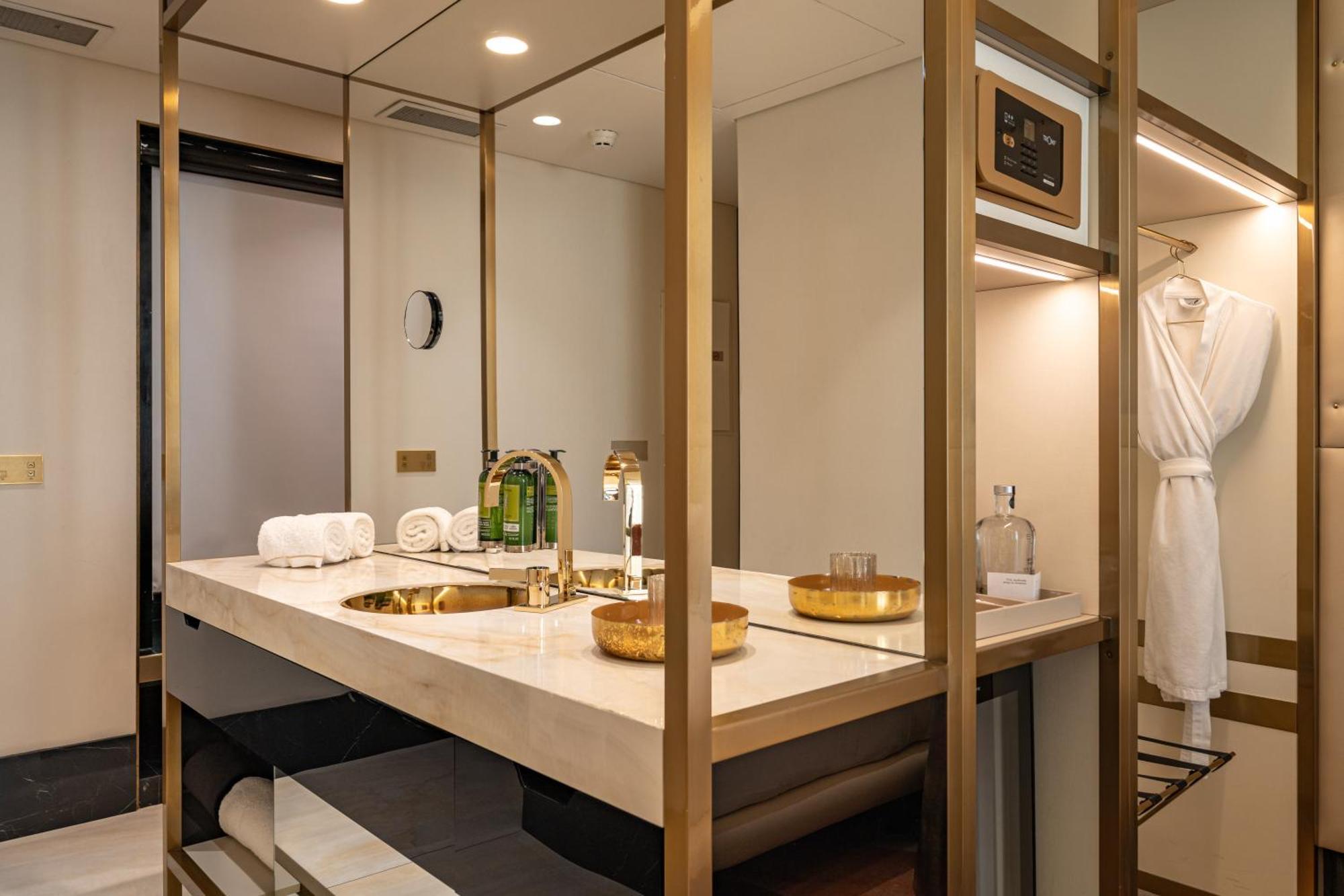 Madalena By The Beautique 4*